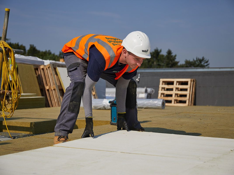 Flat shop roof insulation