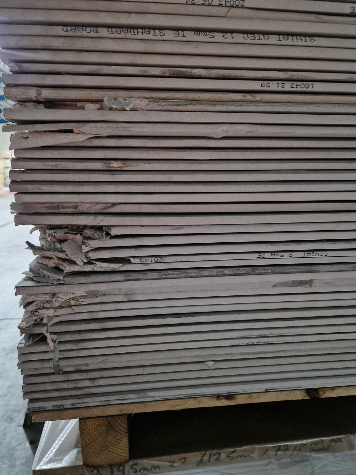 Insulation UK 12.5mm Tapered Edge Plasterboard | Seconds | 2400 x 1200mm BM010782 Drywall