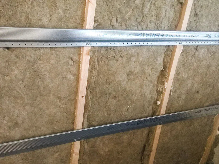 Insulation UK Resilient Bar 3m IUK01355